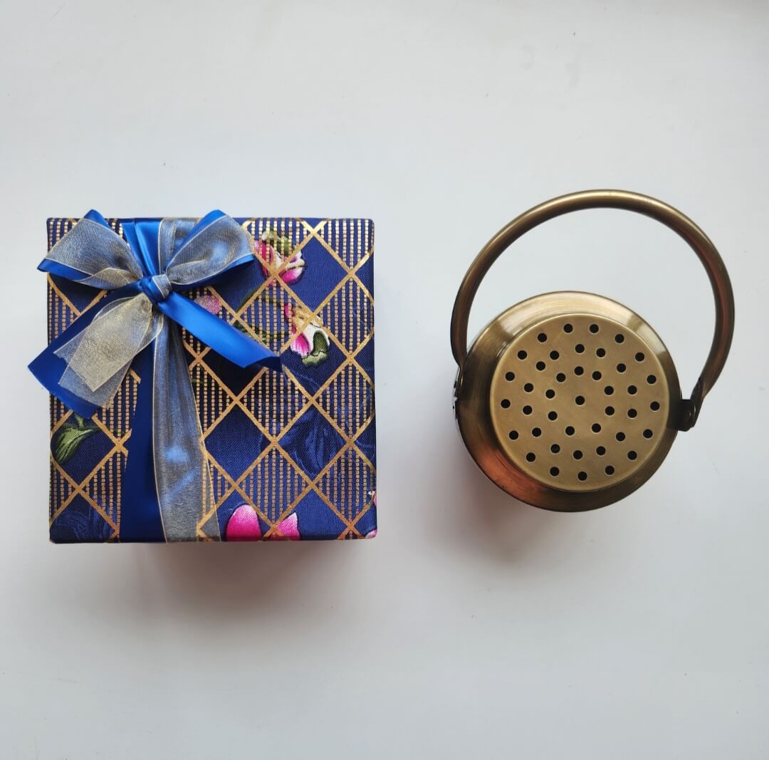Antique Finish Dhoop Dani Gift Set