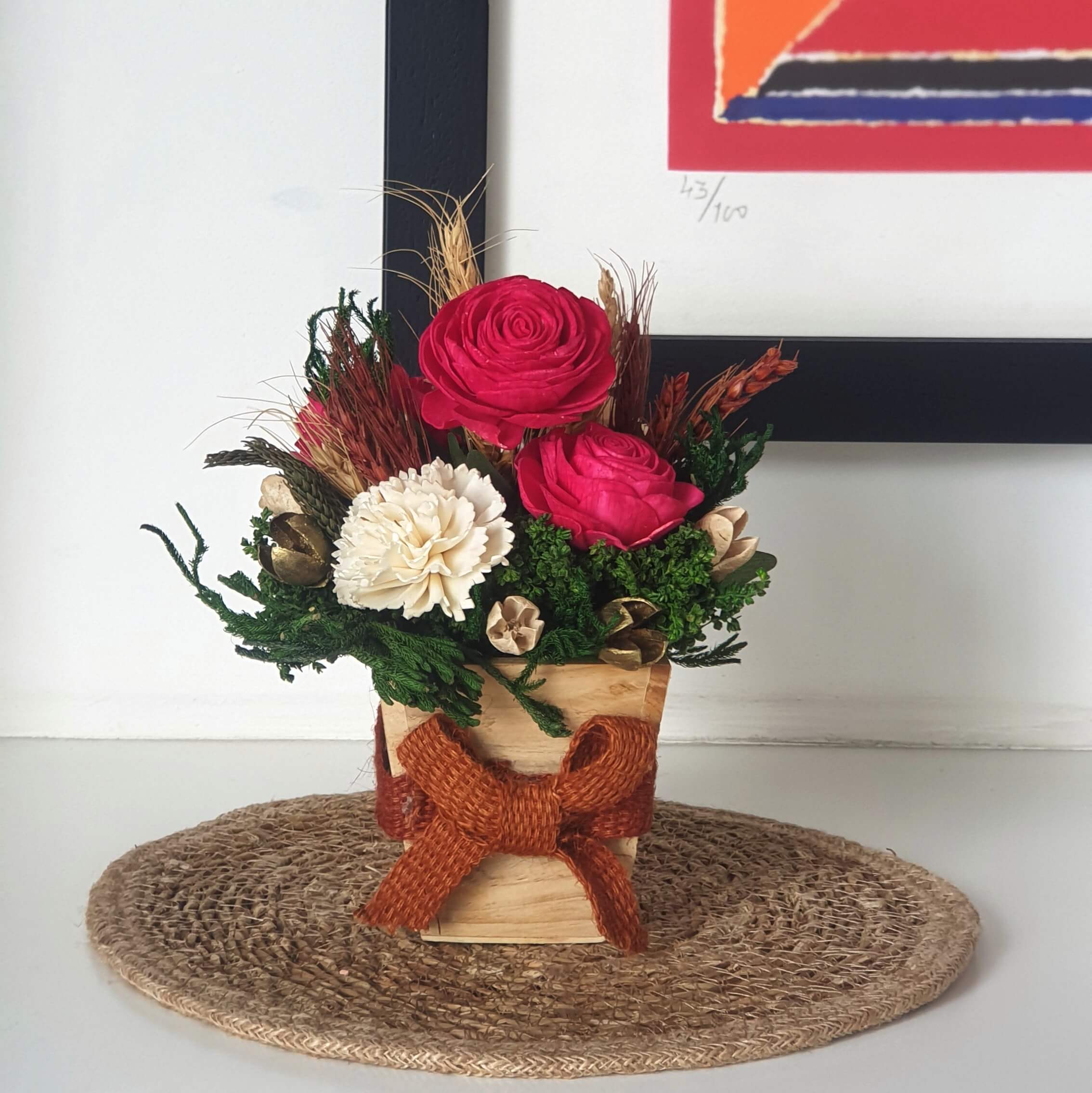 'Striking in Red' Flower Vase