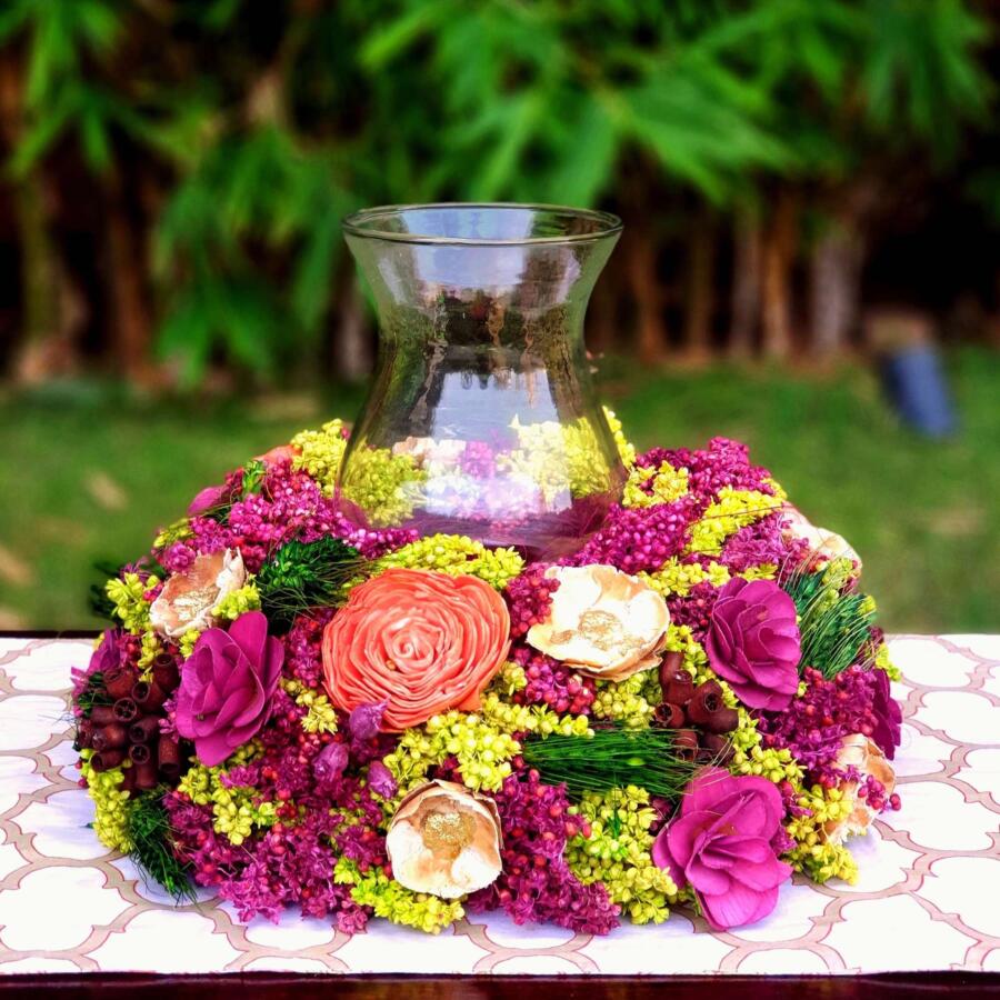 Burgundy Stunner' Festive Centrepiece