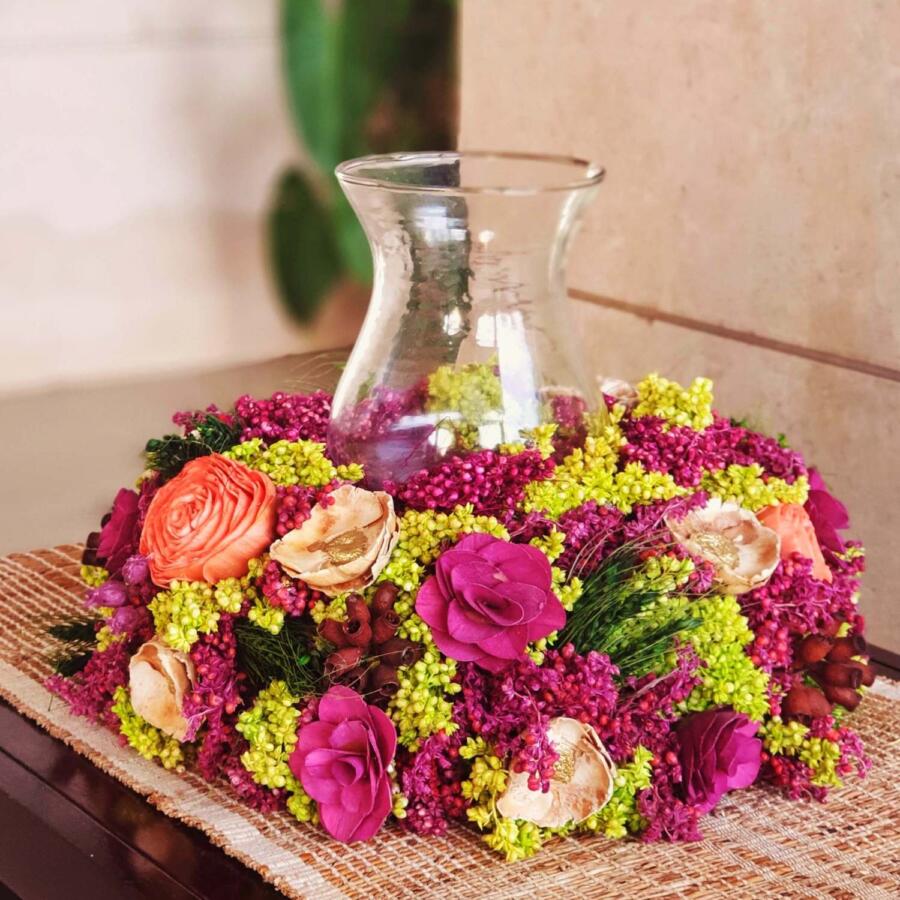 Burgundy Stunner' Festive Centrepiece