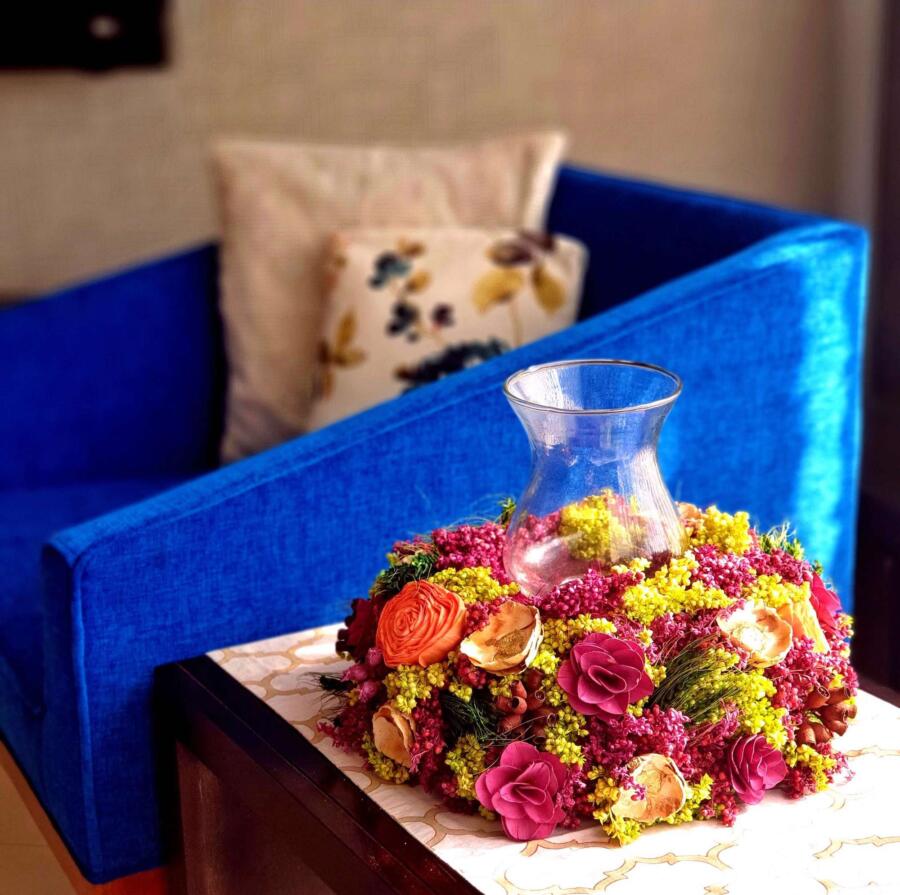 Burgundy Stunner' Festive Centrepiece